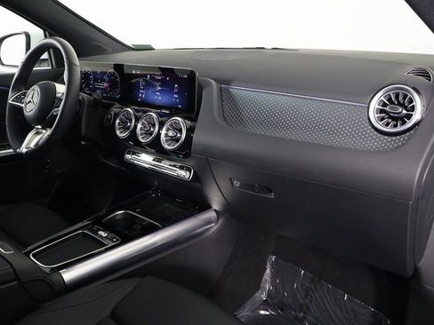 Certified 2026 Mercedes-Benz GLA 250 image 9