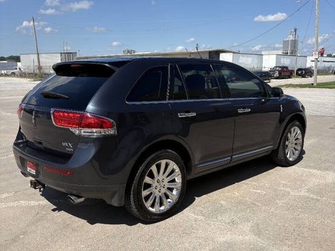 Used 2013 Lincoln MKX AWD image 5