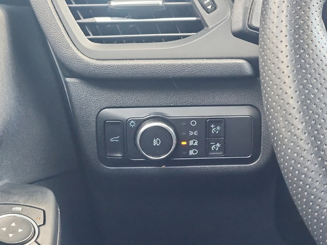 Certified 2025 Ford Escape ST-Line Select AWD/4WD image 12