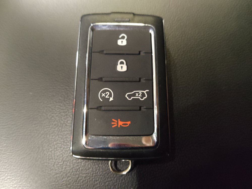 Used 2023 Jeep Grand Cherokee Limited w/ Luxury Tech Group II RWD image 32