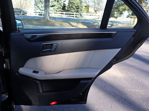 Used 2011 Mercedes-Benz E 350 4MATIC image 25