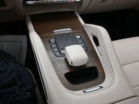 Used 2022 Mercedes-Benz GLE 450 4MATIC image 11