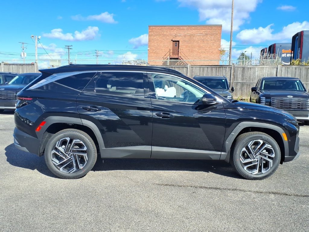 New 2026 Hyundai Tucson Limited AWD/4WD image 2