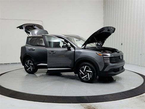 New 2026 Nissan Kicks SV w/ SV Premium Package image 9