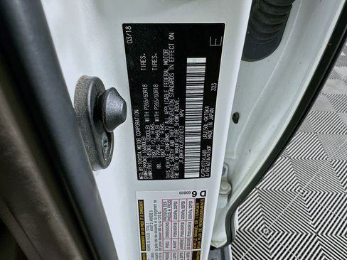 Used 2018 Lexus GX 460 Premium w/ Premium Package image 12