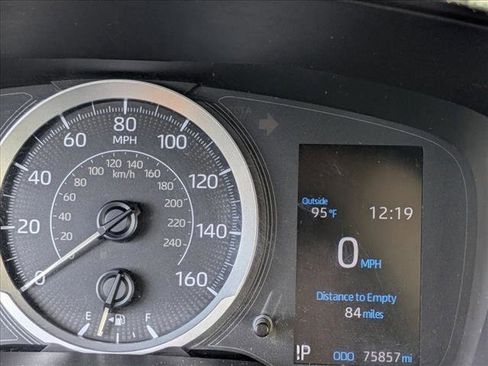 Used 2022 Toyota Corolla LE FWD image 11