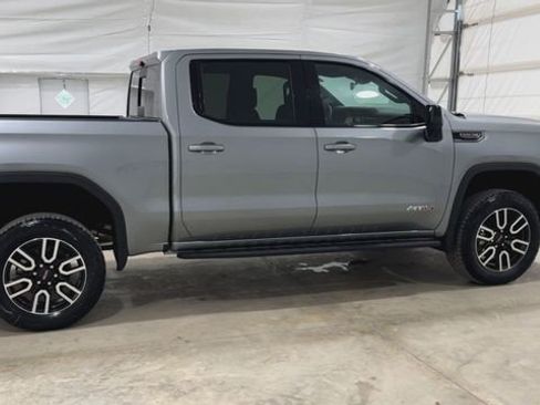 New 2026 GMC Sierra 1500 AT4 w/ AT4 Premium Package AWD/4WD image 9