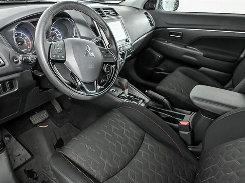 Used 2024 Mitsubishi Outlander Sport AWD image 14