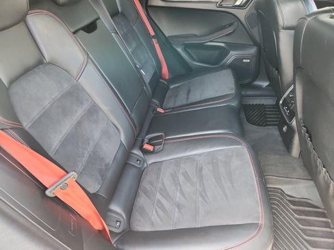 Used 2018 Porsche Macan GTS AWD/4WD image 18