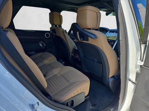 New 2026 Land Rover Discovery Dynamic SE AWD/4WD image 11