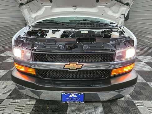 Used 2021 Chevrolet Express 2500 w/ Driver Convenience Package image 32