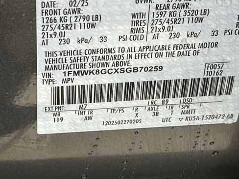 Used 2025 Ford Explorer ST w/ Sun And Sound Package AWD/4WD image 38