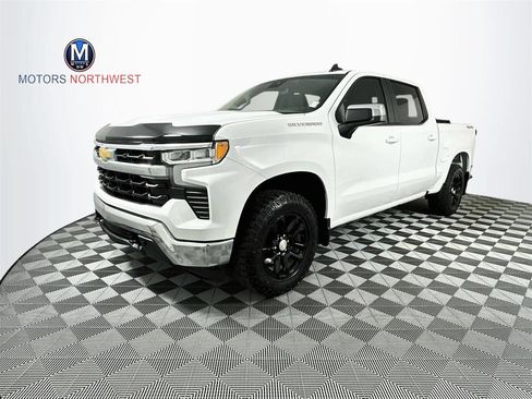 Used 2023 Chevrolet Silverado 1500 LT w/ Max Trailering Package AWD/4WD image 1
