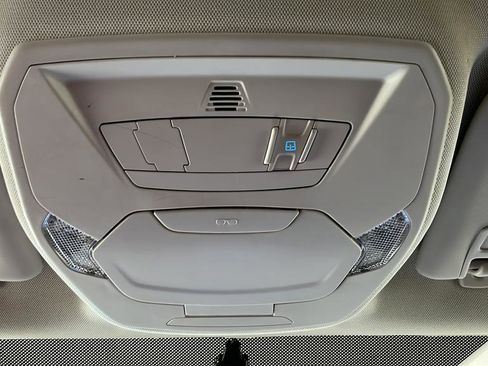 Used 2018 Ford Focus SEL w/ Cold Weather Package FWD image 29