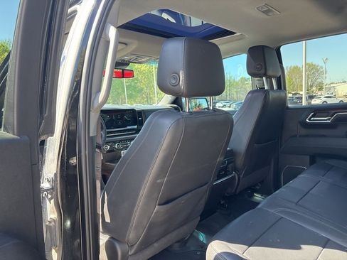 Used 2023 GMC Sierra 1500 SLT w/ SLT Premium Package image 23