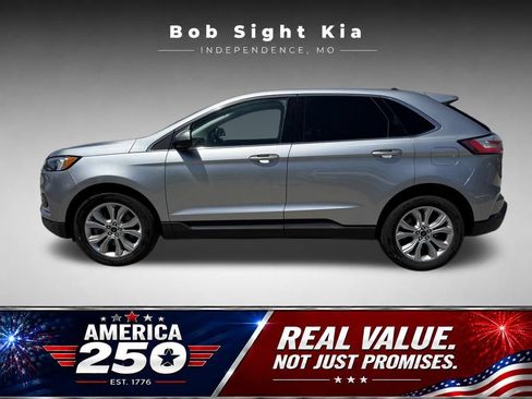 Used 2023 Ford Edge Titanium AWD/4WD image 6
