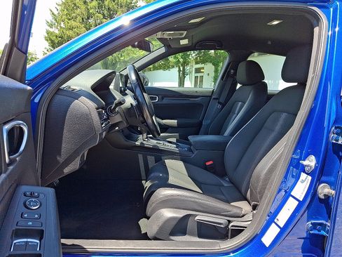 Used 2023 Honda Civic Sport image 18