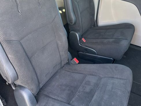 Used 2016 Dodge Grand Caravan SXT w/ Security Group image 12