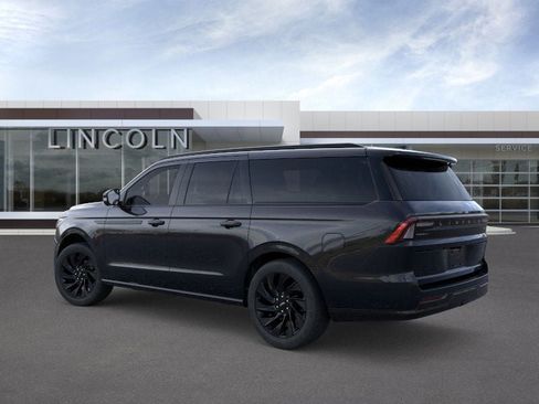 New 2025 Lincoln Navigator L Reserve w/ Jet Appearance Package image 5
