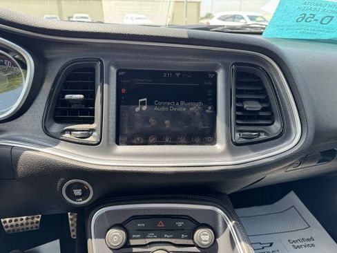 Used 2018 Dodge Challenger GT AWD/4WD image 17