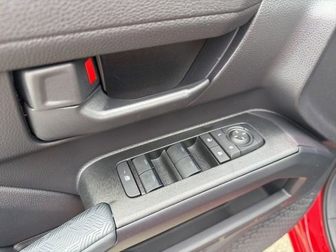 Used 2025 Toyota 4Runner SR5 image 12