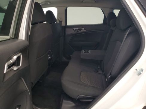 Used 2023 Kia Sportage LX image 24