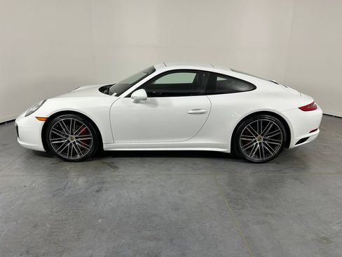 Used 2019 Porsche 911 GT3 RS image 2