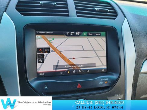 Used 2013 Ford Explorer XLT AWD/4WD image 21