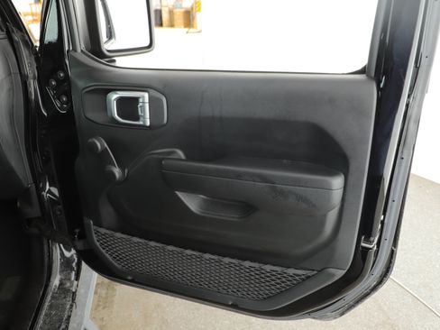 Used 2021 Jeep Wrangler Sport AWD/4WD image 10
