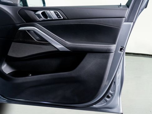 Used 2024 BMW X6 M60i image 52