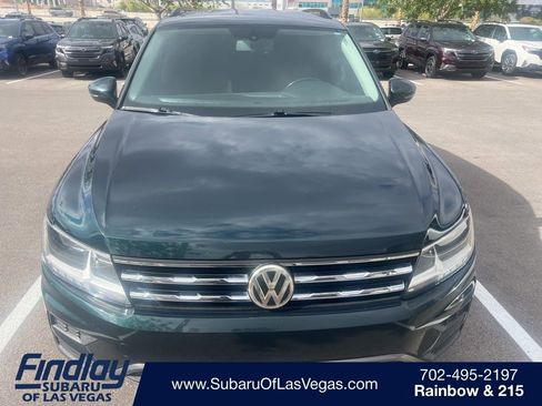 Used 2018 Volkswagen Tiguan SE FWD image 1