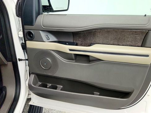 Used 2019 Ford Expedition Limited w/ Special Edition Package AWD/4WD image 27