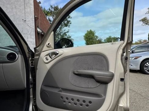 Used 2004 Chrysler PT Cruiser w/ PWR Convenience Group image 20