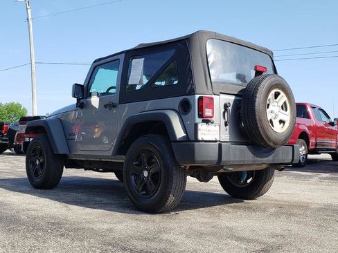 Used 2016 Jeep Wrangler Sport AWD/4WD image 5