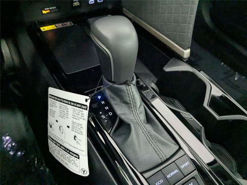 Used 2025 Toyota Camry XLE w/ Premium Plus Package image 23