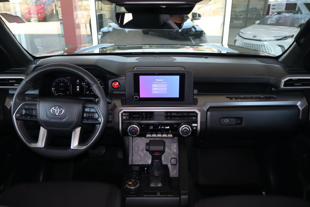 Used 2025 Toyota Tacoma TRD Off-Road AWD/4WD image 34