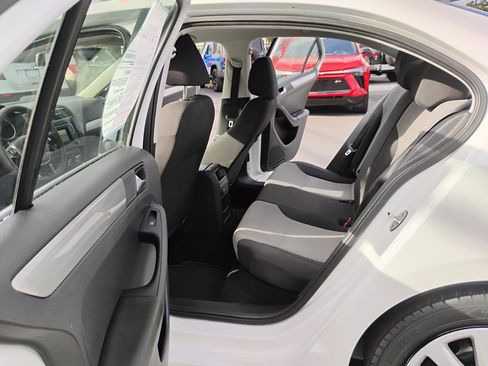 Used 2017 Volkswagen Jetta S FWD image 22