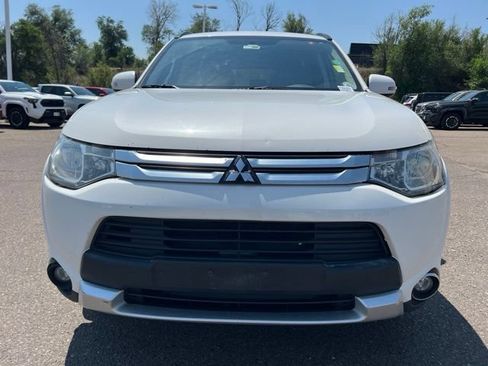 Used 2015 Mitsubishi Outlander SE AWD/4WD image 9