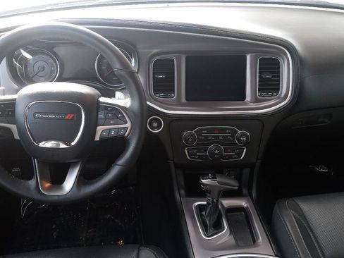 Used 2019 Dodge Charger SXT w/ Plus Group image 11