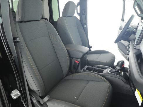 New 2025 Jeep Gladiator Sport image 28