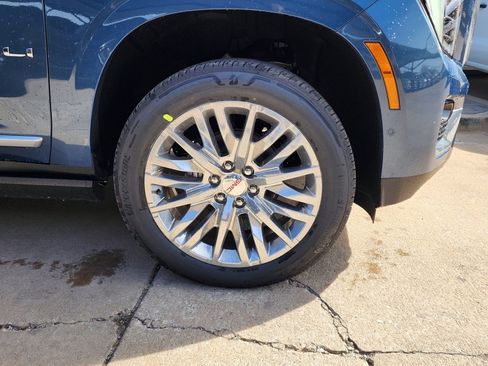 New 2026 GMC Yukon XL Denali w/ Sun & Power Step Package image 60