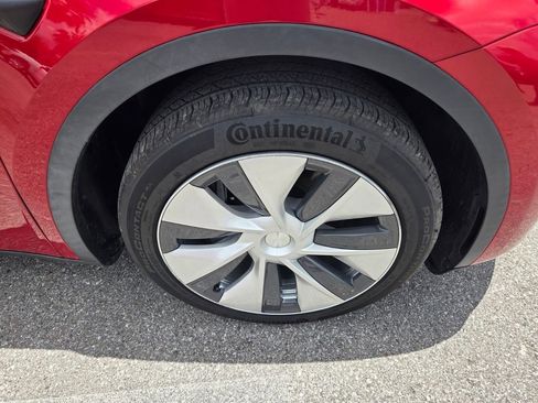 Used 2021 Tesla Model Y 2WD image 19
