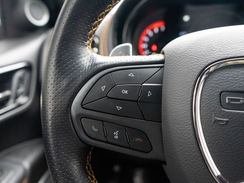 Used 2023 Dodge Durango R/T w/ Hemi Orange Plus Package image 24