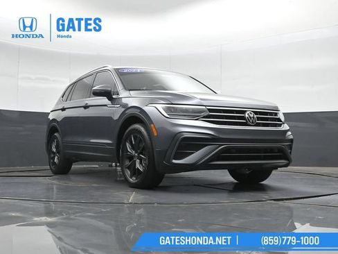 Used 2024 Volkswagen Tiguan SE FWD image 43