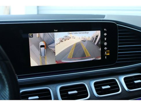 Used 2022 Mercedes-Benz GLS 450 4MATIC image 9