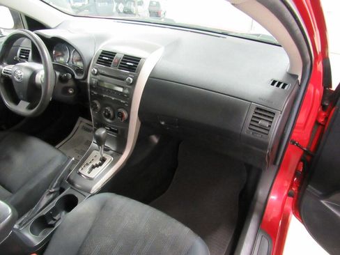 Used 2011 Toyota Corolla S image 21