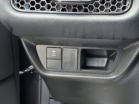 Used 2023 Honda HR-V LX image 26