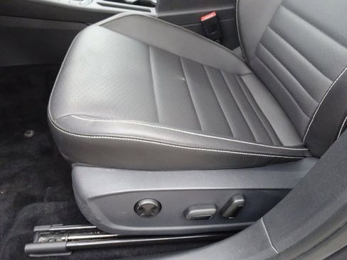 Used 2022 Volkswagen Jetta SE image 10