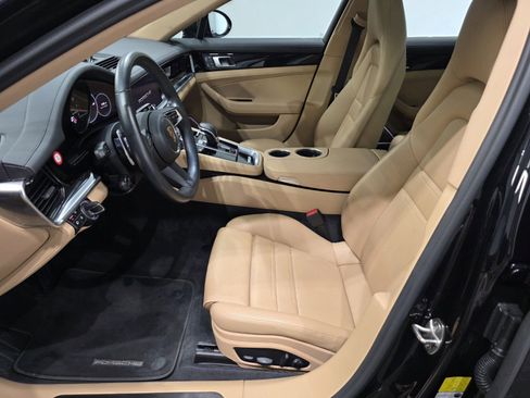 Used 2023 Porsche Panamera 4 Platinum Edition AWD/4WD image 6