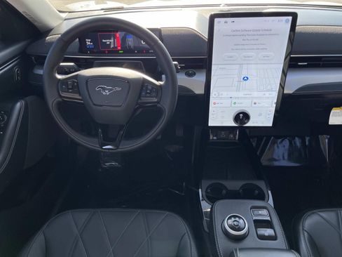 Used 2023 Ford Mustang Mach-E Select RWD image 7